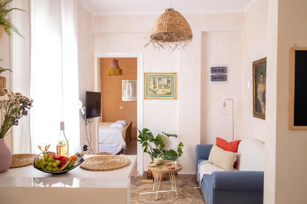 Mediterranean House - 12 Min From Acropolis! Apartment Athens Ngoại thất bức ảnh